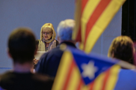 Concentració davant l'Ajuntament de Collbató