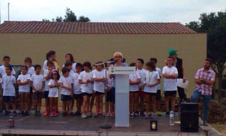 La regidora fent els parlaments