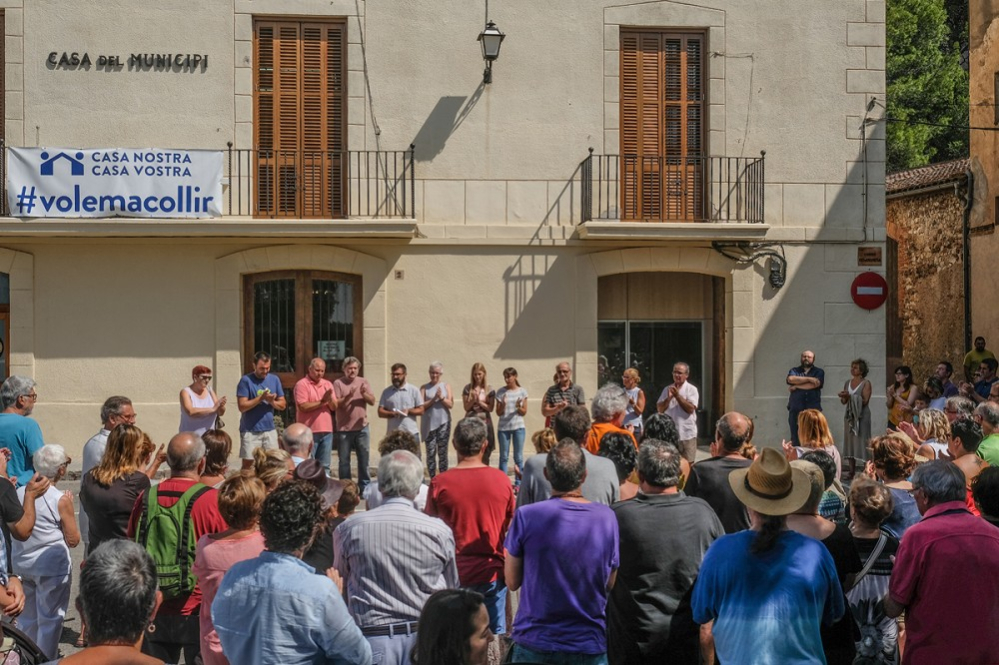 Cinc minuts de silenci pels atemptats de Barcelona i Cambrils