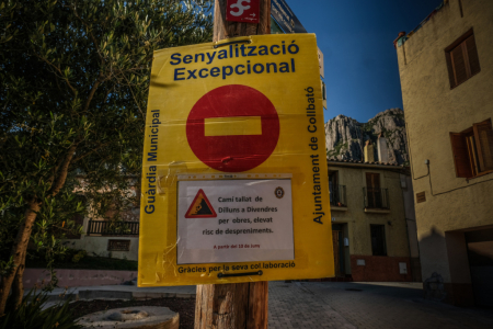 Senyalització als accessos des de Collbató.
