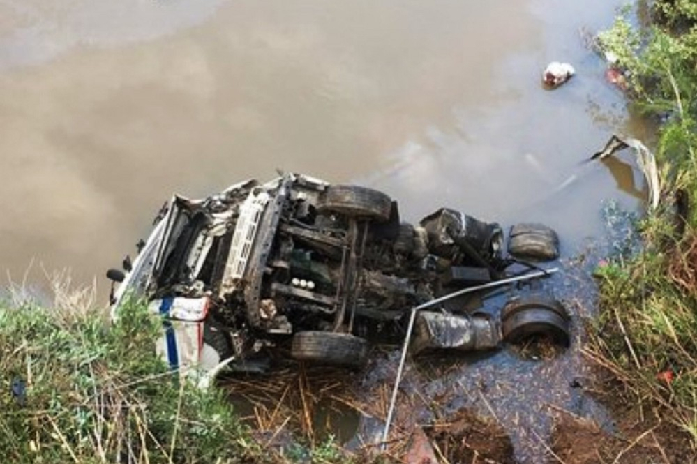 Camió accidentat a la C-55