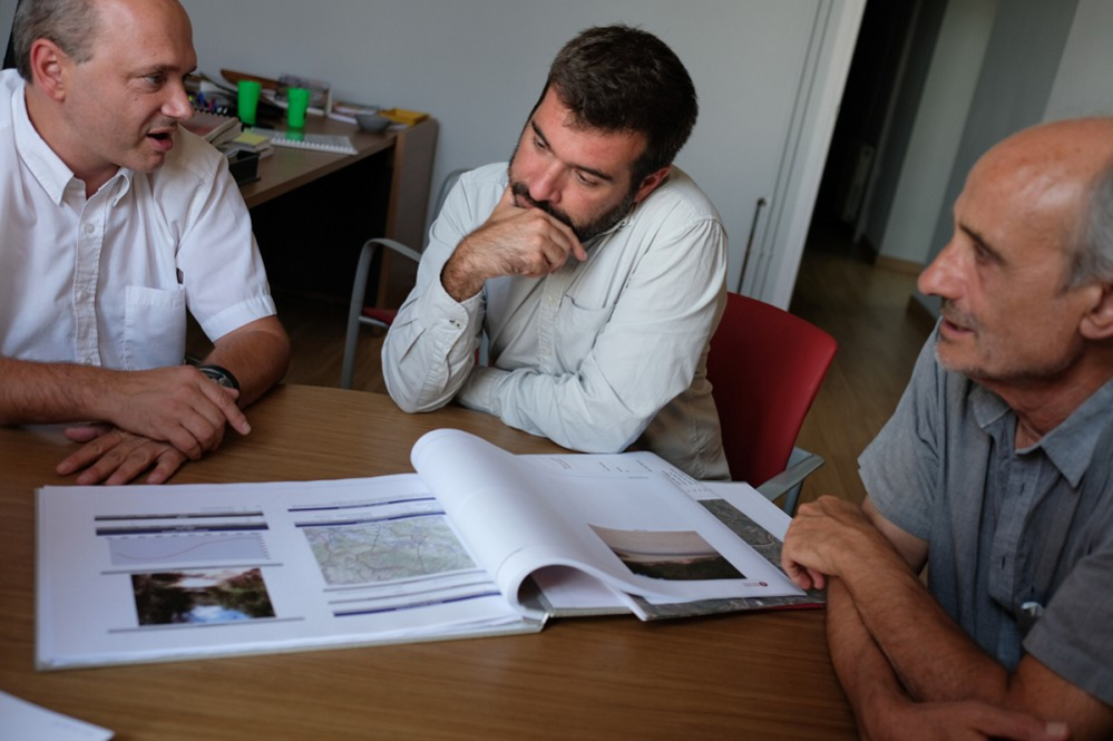 Lliurament del catàleg de camins municipals de Collbató