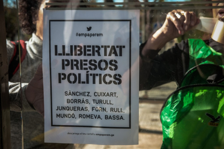 Encartellada pels presos polítics