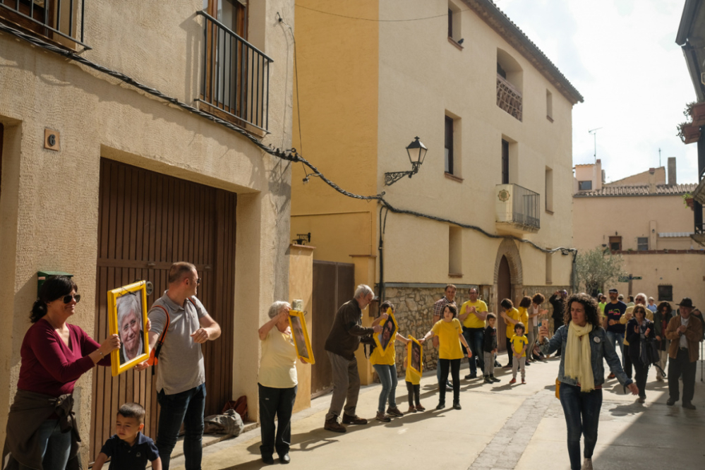 La cadena humana, al seu pas per Collbató