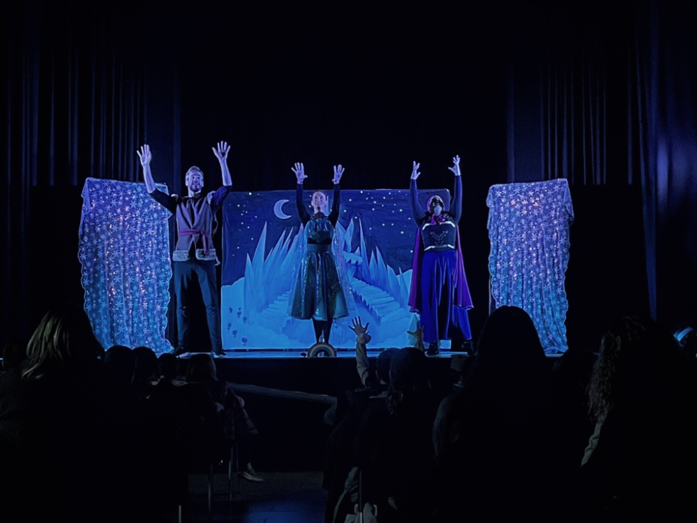 Teatre the snow queen