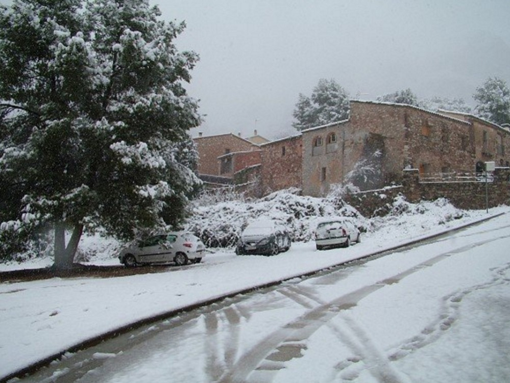 Collbató ha distribuit sal en previsió de nevades