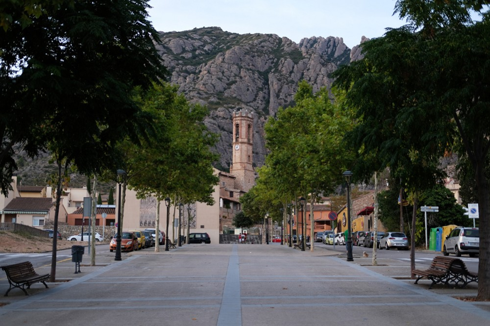Passeig Mansuet, al nucli històric de Collbató