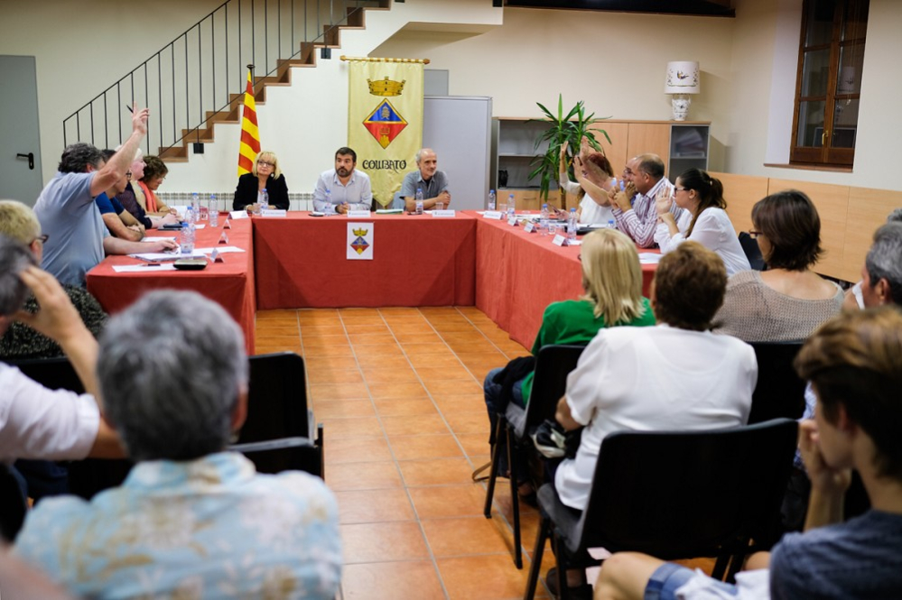Votació de la moció d'urgència, en el ple de 26 de setembre