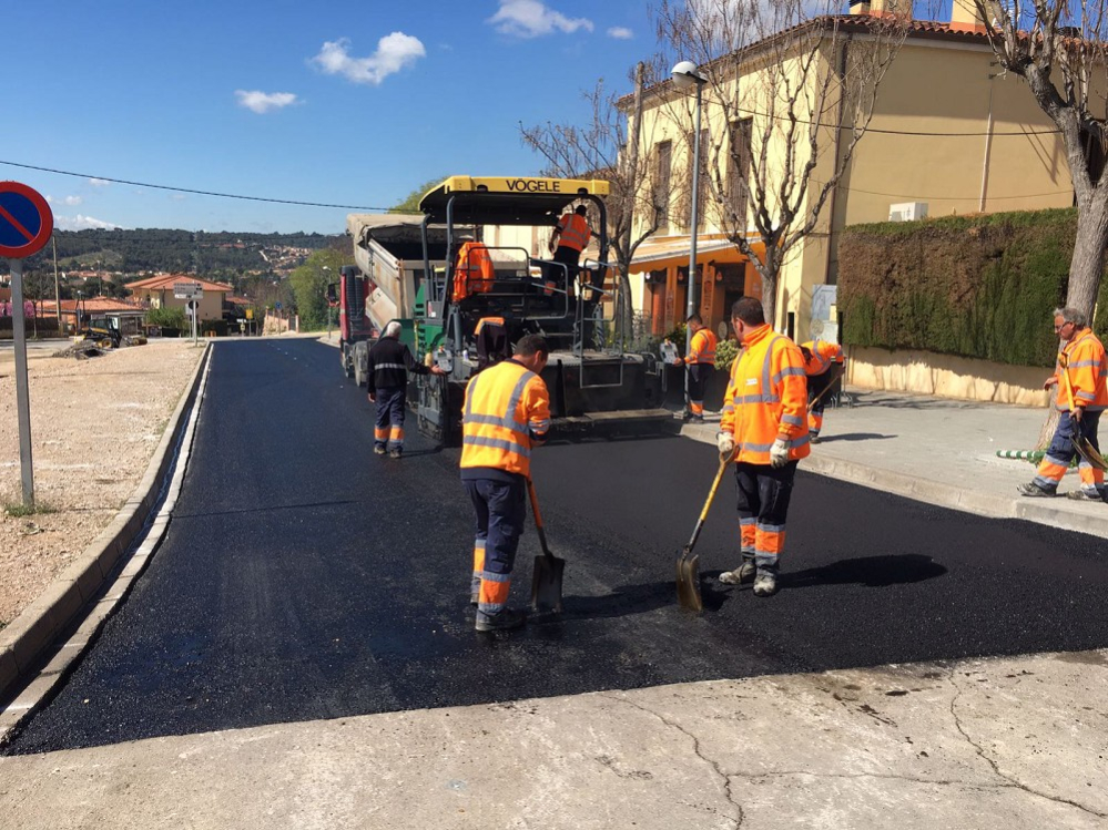 Reasfaltat del carrer Sant Corneli