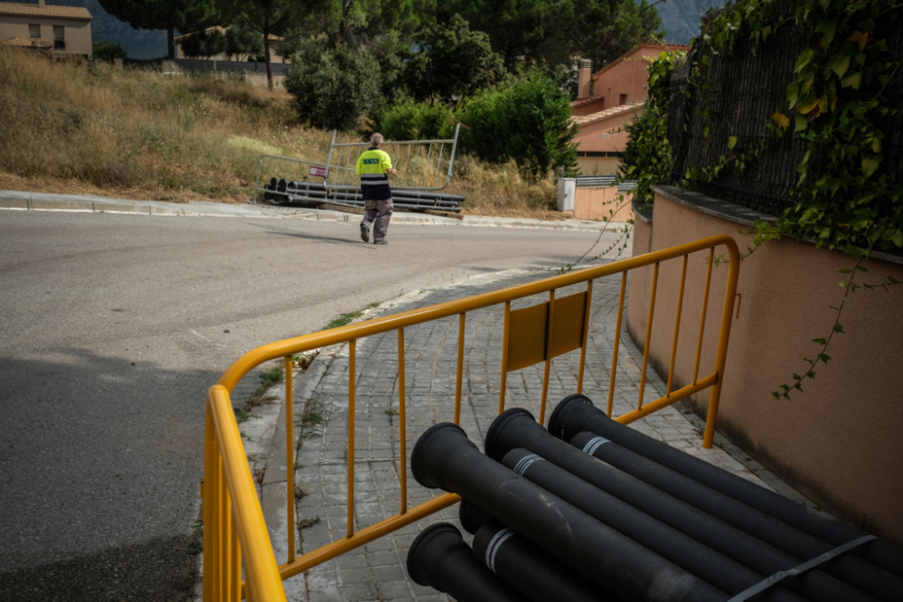Obres de renovació de la xarxa d'aigua als carrers Martorell i Panadella