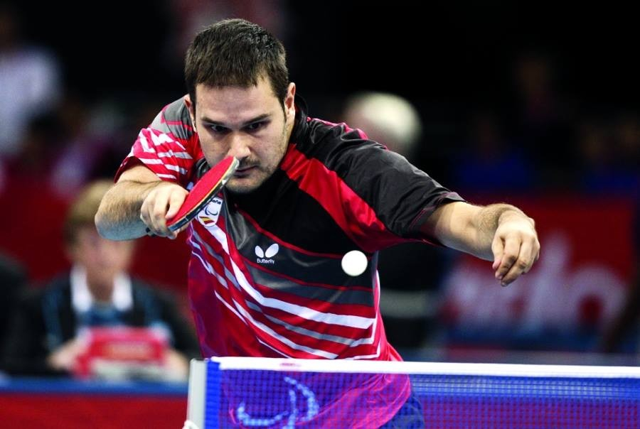 Aprèn ping pong amb en Jordi Morales