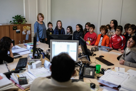 Visita dels nens de l'escola La Salut a l'Ajuntament